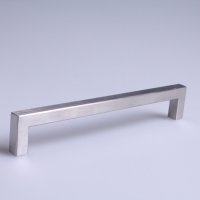 GREEP RVS 304 VIERKANT 10MM TUBE 160MM H = 30MM GREEP RVS 304 VIERKANT 10MM TUBE 160MM H = 30MM