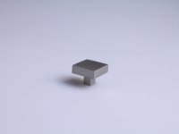 KNOP VIERKANT ZMC RVS KLEUR 30x30x24MM KNOP VIERKANT ZMC RVS KLEUR 30x30x24MM