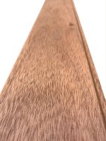 Meranti schroot v-groef 11x107 mm (af te nemen per veelvoud van 5st)
