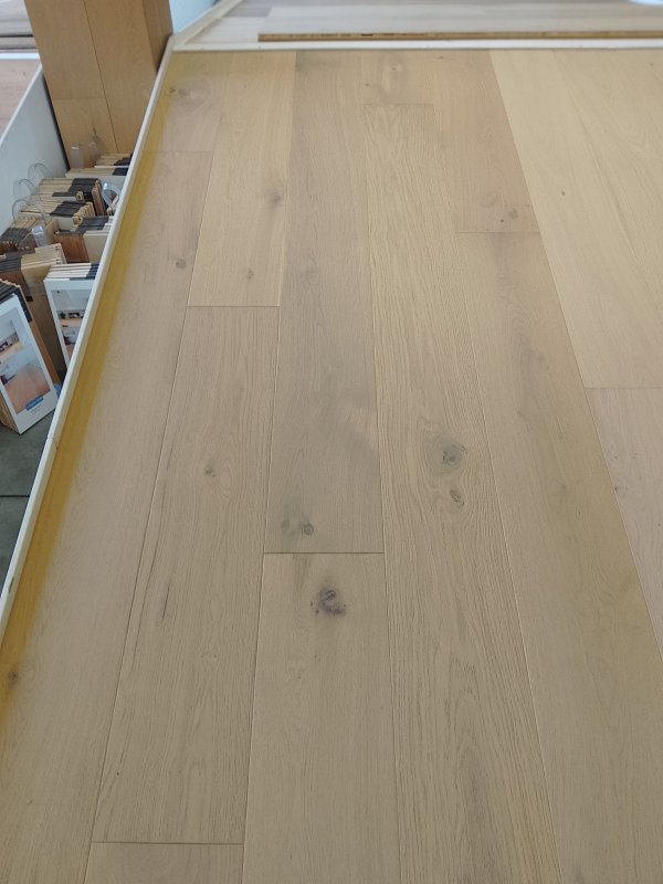 °Neutral Oak1-strip Accent Pure Extra Matt Bevel 4S Brushed 2200x220x13.5mm
