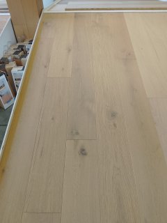 °Neutral Oak1-strip Accent Pure Extra Matt Bevel 4S Brushed 2200x220x13.5mm